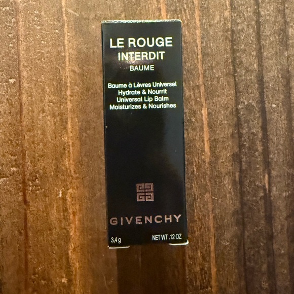 Givenchy lip balm - Picture 1 of 8